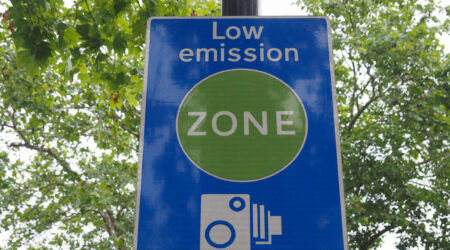 Strefy typu Low Emission Zone - czym są i gdzie występują?